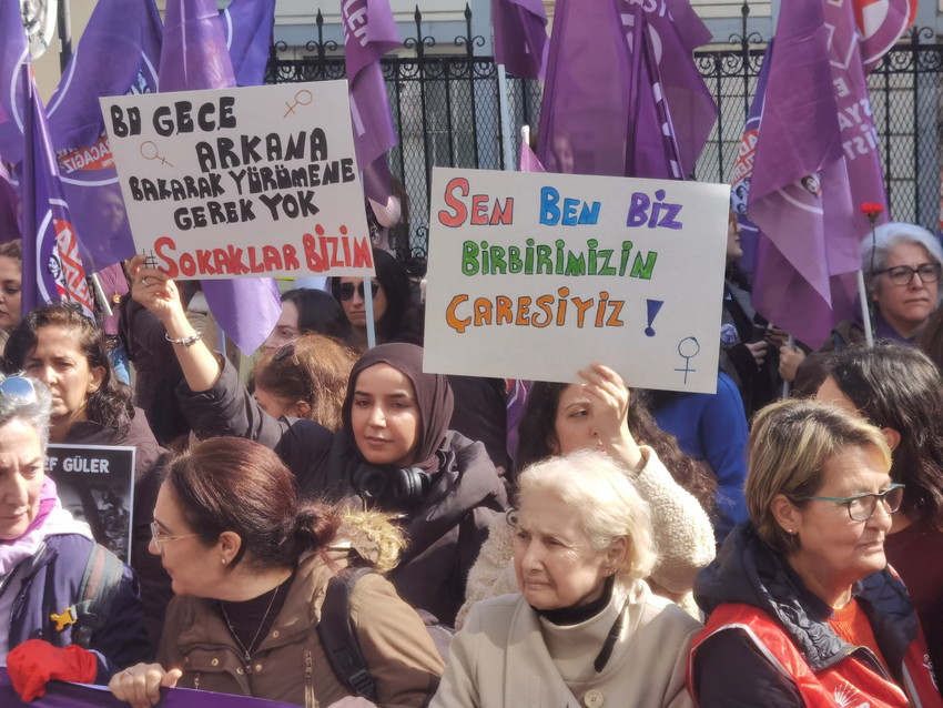 kadikoyde kadinlar sokakta 2025 aile yili degil mucadele yili olacak 3 7vZBUdqZ