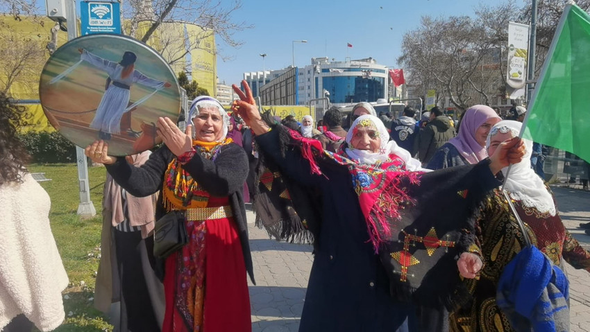 kadikoyde kadinlar sokakta 2025 aile yili degil mucadele yili olacak 4 LPwGhaIt