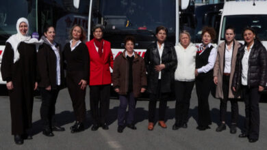 kadin otobus soforleri anlatiyor yolculardan cok guzel tepkiler aliyoruz EGzwhepN