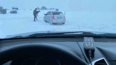 karli yolda zor anlar araclari offroad ekibi kurtardi 2xvCxL8j