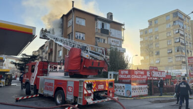 kartalda yangin 2 kisi hastaneye kaldirildi 4NKzNF9k