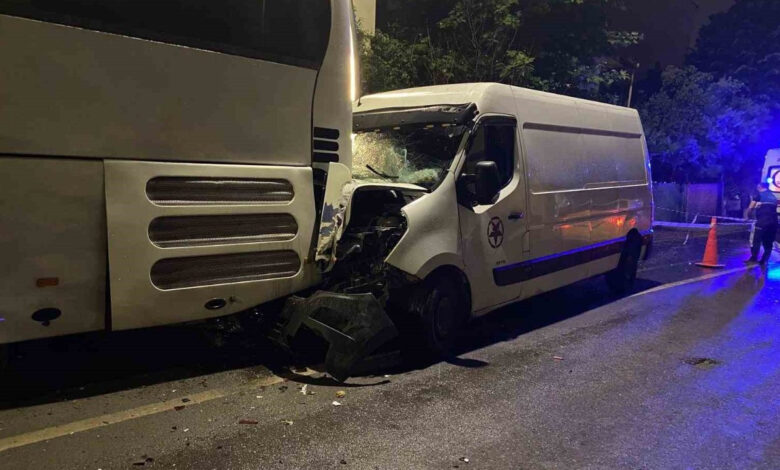 Kocaeli’de izinsiz alınan araç ortalığı savaş alanına çevirdi 1 kocaelide izinsiz alinan arac ortaligi savas alanina cevirdi ngTYZcDb