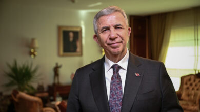 kulis mansur yavasin masasindaki anket sonucu ne diyor onundeki secenekler neler b8e2CpQr