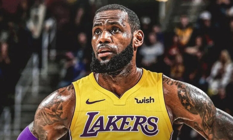 LeBron James bir rekor daha kırdı: NBA tarihinde ilk 1 lebron james bir rekor daha kirdi nba tarihinde ilk V692NkmA