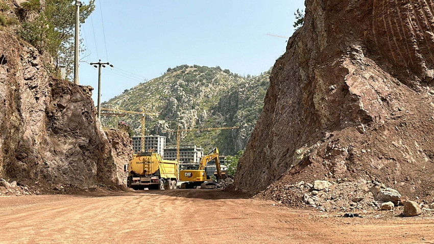 mugla ve marmaris belediyelerine talimat kacak oteli yikin 0