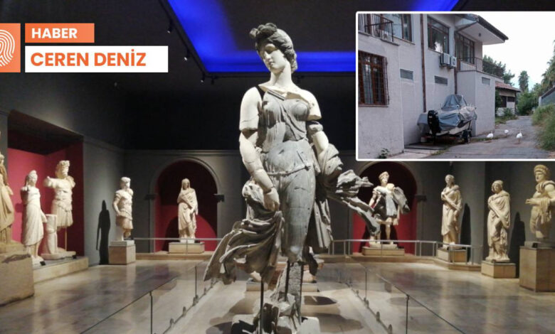 Müze bahçesine park edilen tekne şikayet dilekçesinde: Eser sayımı istendi 1 muze bahcesine park edilen tekne sikayet dilekcesinde eser sayimi istendi RlCJqw3p