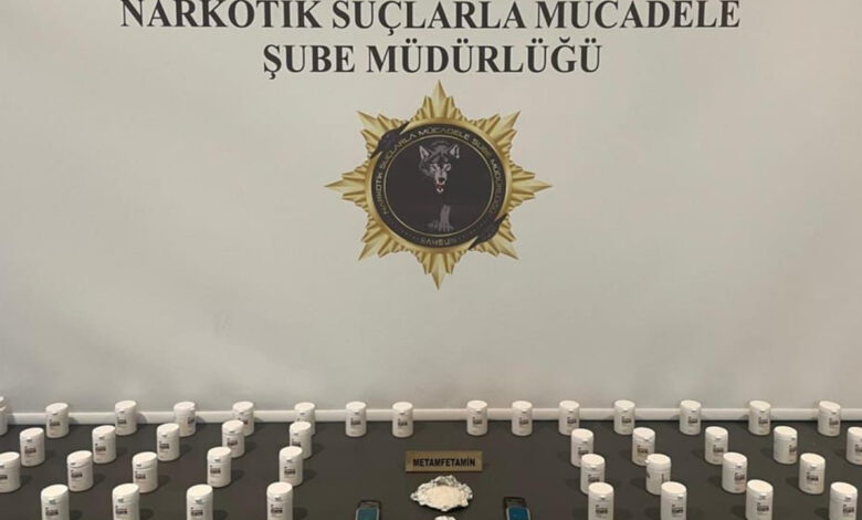 Narkotik operasyonunda sentetik ecza ele geçirildi 1 narkotik operasyonunda sentetik ecza ele gecirildi FFJvV1bt