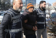 nigdede beyin cerrahini bicaklayan supheli tutuklandi WnCg8nfD