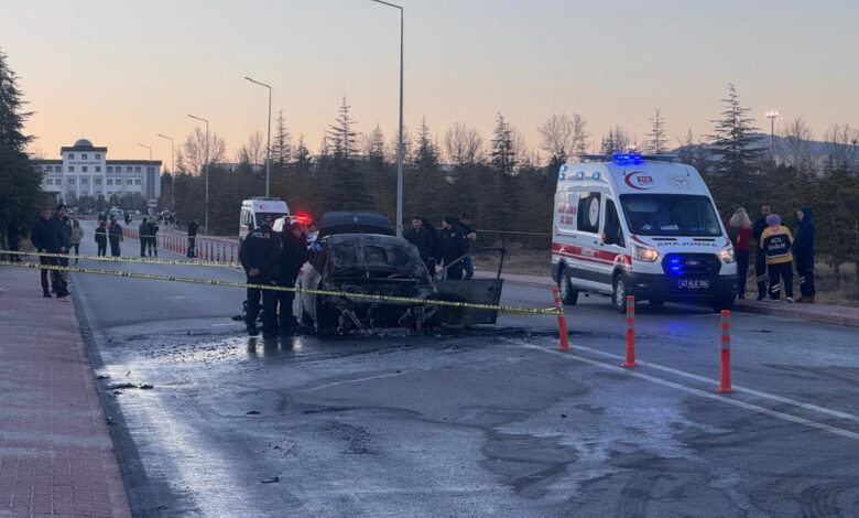 Otomobilde çıkan yangında biri bebek 2 kişi hayatını kaybetti 1 otomobilde cikan yanginda biri bebek 2 kisi hayatini kaybetti sG7JkjrR
