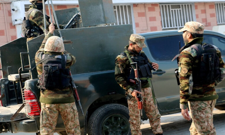 Pakistan'da camide patlama: 4 ölü 1 pakistanda camide patlama 4 olu ZskLhQM9