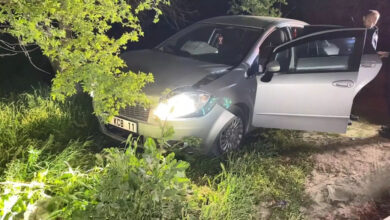 polisten kacan ehliyetsiz surucu kaza yapinca yakalandi SHaA9abW