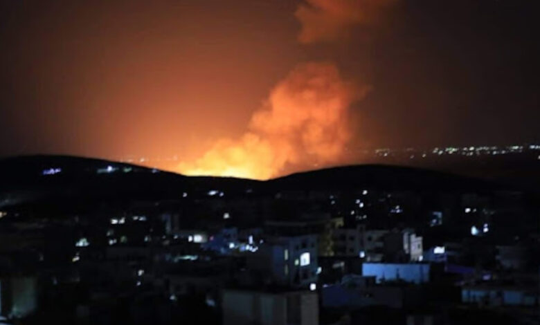 Rusların deniz üssü var: İsrail'den Suriye'nin Tartus kentine hava saldırı 1 ruslarin deniz ussu var israilden suriyenin tartus kentine hava saldiri Imfeypj3