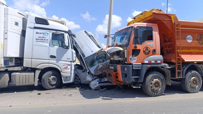 silifkede esi gorulmemis kaza 13 motosiklet ve 2 otomobili ezdi 0 F3ldO2aS