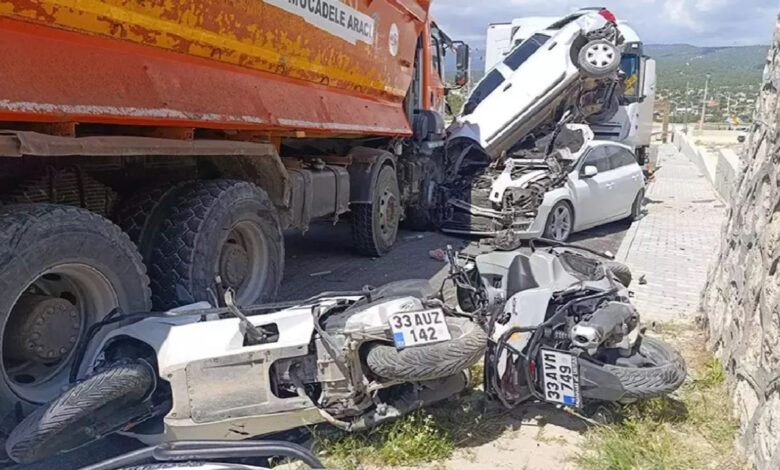 silifkede esi gorulmemis kaza 13 motosiklet ve 2 otomobili ezdi VCzQN5qB