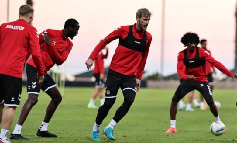 Sivasspor, yarın Başakşehir'e konuk olacak 1 sivasspor yarin basaksehire konuk olacak LSywyc2B