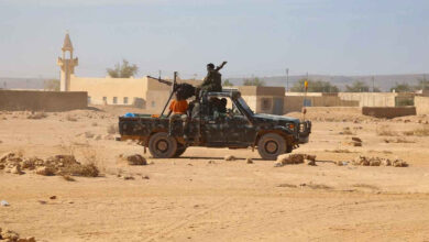 somalide otele saldiri olu ve yaralilar var YfGARg9T