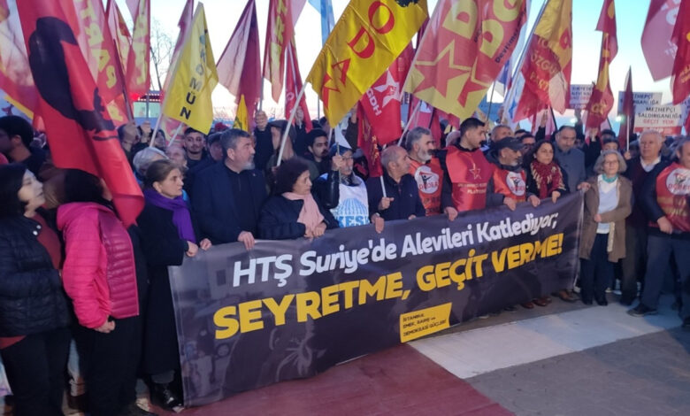 Suriye’de Alevilere yönelik katliamlar Kadıköy’de protesto edildi 1 suriyede alevilere yonelik katliamlar kadikoyde protesto edildi NuD7TMbb