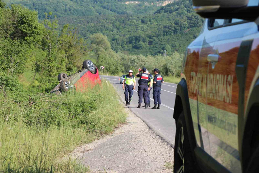 takla atan otomobildeki aile olumden dondu 1i bebek 4 yarali 0 Jphq6M9P