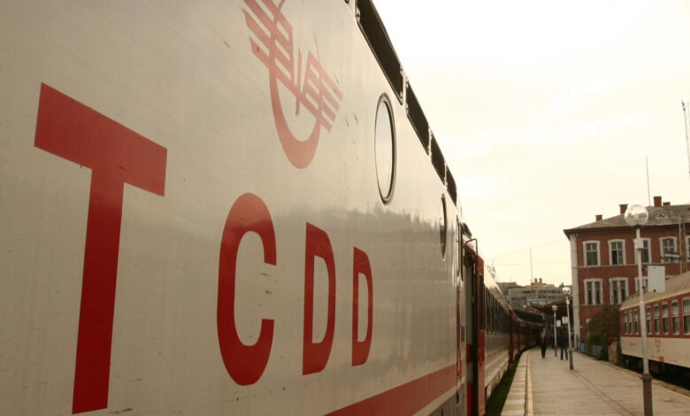 TCDD, 48 tren teşkil işçisi ve 9 vinç operatörü alacak 1 tcdd 48 tren teskil iscisi ve 9 vinc operatoru alacak Q7LqlNZq