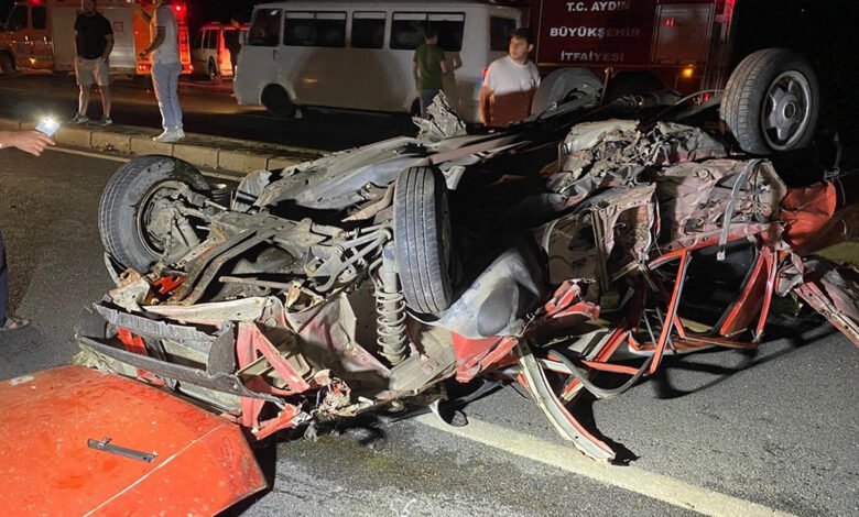 Tofaş takla attı, kağıt gibi ezildi: 1 yaralı 1 tofas takla atti kagit gibi ezildi 1 yarali 9474H8kz