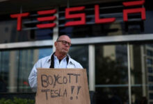 trumptan muska boykot destegi yarin sabah yeni bir tesla alacagim wGErIL1k