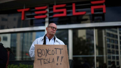 trumptan muska boykot destegi yarin sabah yeni bir tesla alacagim wGErIL1k