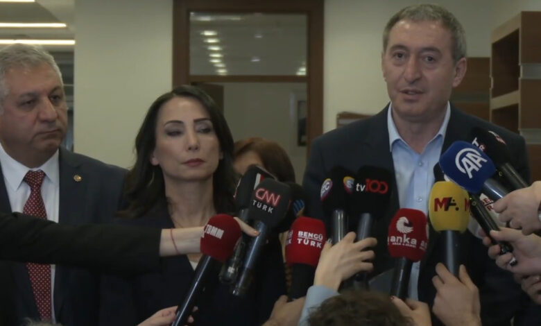 Tuncer Bakırhan: SDG'nin temsilcileri biz değiliz 1 tuncer bakirhan sdgnin temsilcileri biz degiliz HSIjTzlr