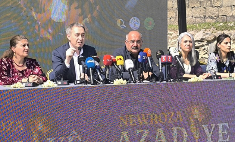 Tuncer Bakırhan: Suriye'de SDG ile yapılan mutabakat Öcalan'ın çağrısına uygun 1 tuncer bakirhan suriyede sdg ile yapilan mutabakat ocalanin cagrisina uygun j2GlISrG