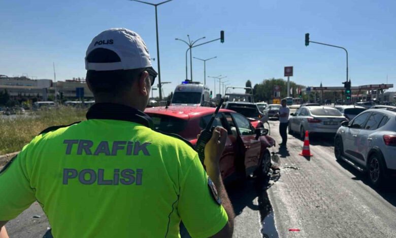 Uşak’ta zincirleme trafik kazası: 7 Yaralı 1 usakta zincirleme trafik kazasi 7 yarali xiNGrnjk