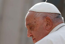vatikan papa franciscus bronkospazm krizi gecirdi qQcxN4Nr
