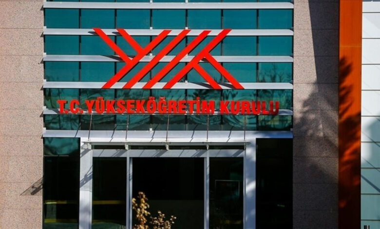 YÖK'e ait resmi araçta uyuşturucu bulundu 1 yoke ait resmi aracta uyusturucu bulundu ZDCL4Trm