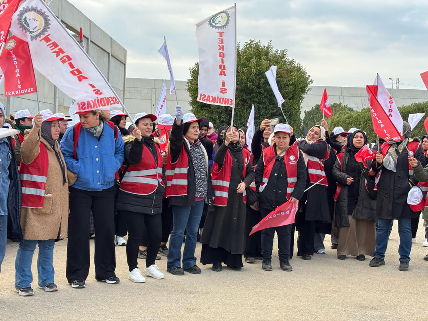 yuzlerce tutun iscisi grevde isverenler birlesti biz de birlestik 0 cWi6QbZq