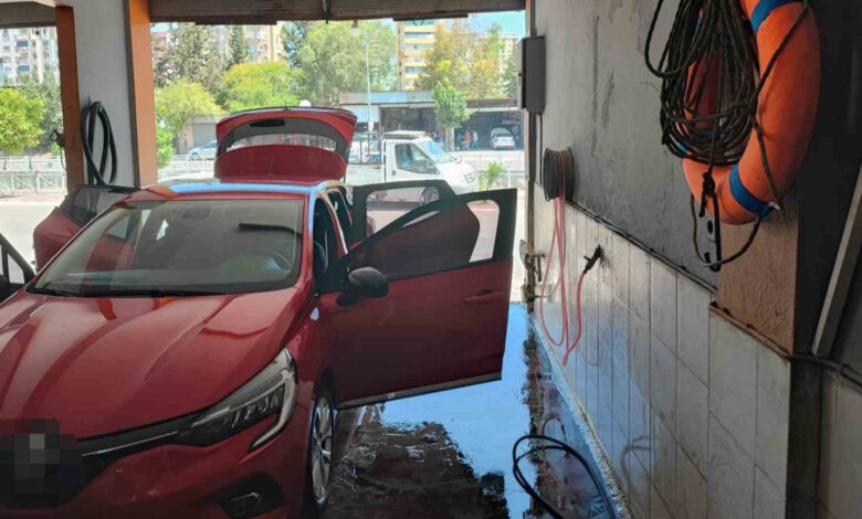 Adana’da ölüm kavşağı kabusu: Esnaf can simidiyle hayat kurtarıyor 1 adanada olum kavsagi kabusu esnaf can simidiyle hayat kurtariyor MMG6PBMf
