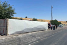 adiyamanda tir devrildi alev alev yandi sans eseri can kaybi yok LIfHEkqY