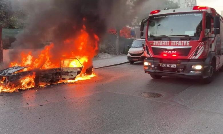 avcilarda otomobil alev topuna dondu axGV6EAa