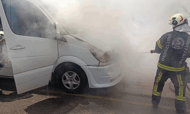 Denizli’de seyir halindeki işçi servisi alev aldı 1 denizlide seyir halindeki isci servisi alev aldi qSEIRqqw