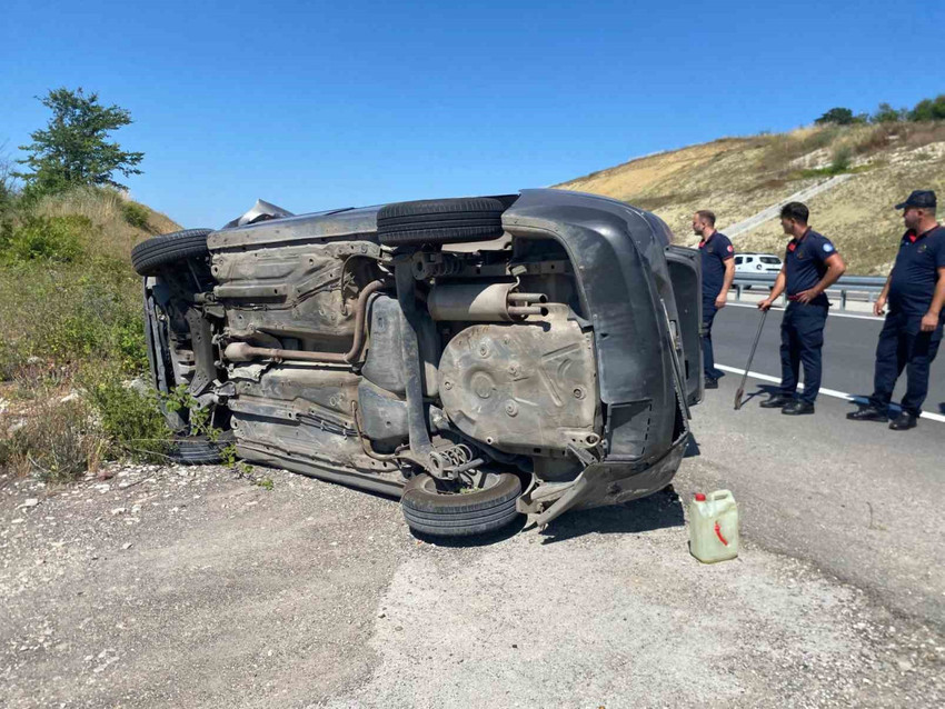 kandirada takla atan otomobilden mucize kurtulus 0 tvaTKTL3