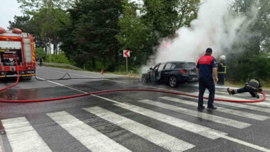 orduda seyir halindeki otomobil alev alev yandi cv71iGnV