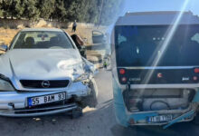otomobil ile minibus carpisti 2 kisi yaralandi jGyhTu3z